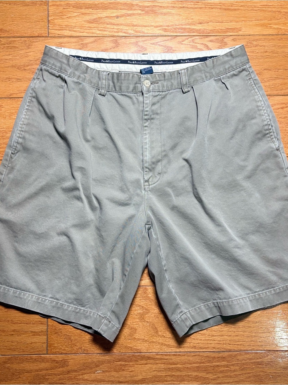 Vintage Y2K Polo by Ralph Lauren Men's Gray Pleated Chino Shorts